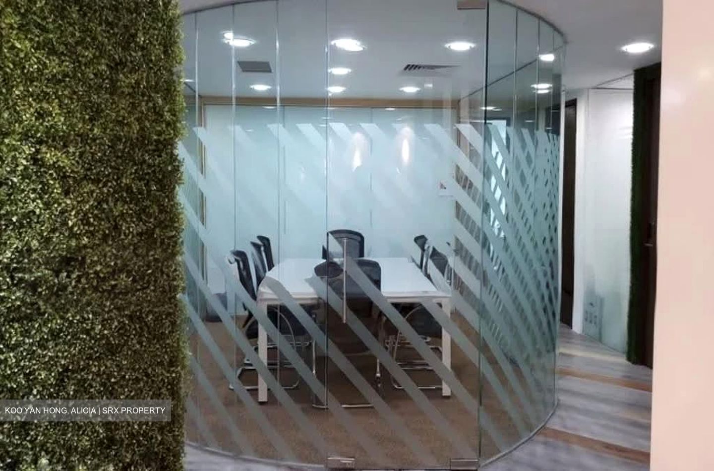 The Octagon (D1), Office #580610951